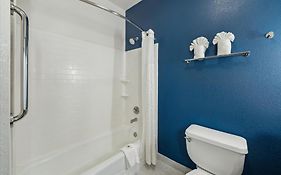 Comfort Suites - Near The Galleria